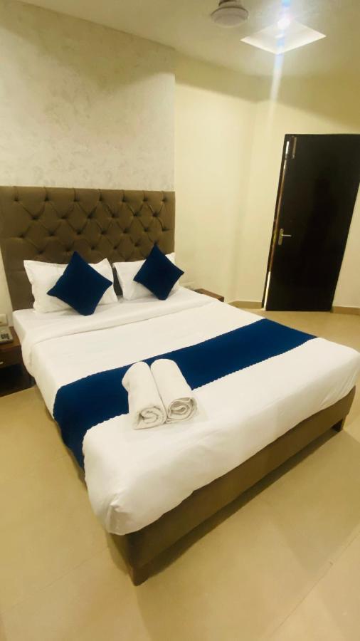 Hotel Landmark Chandīgarh المظهر الخارجي الصورة