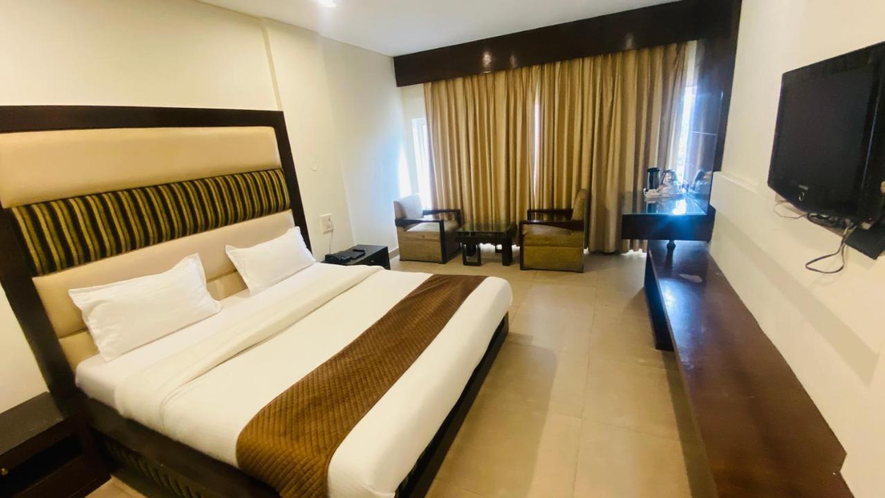 Hotel Landmark Chandīgarh المظهر الخارجي الصورة