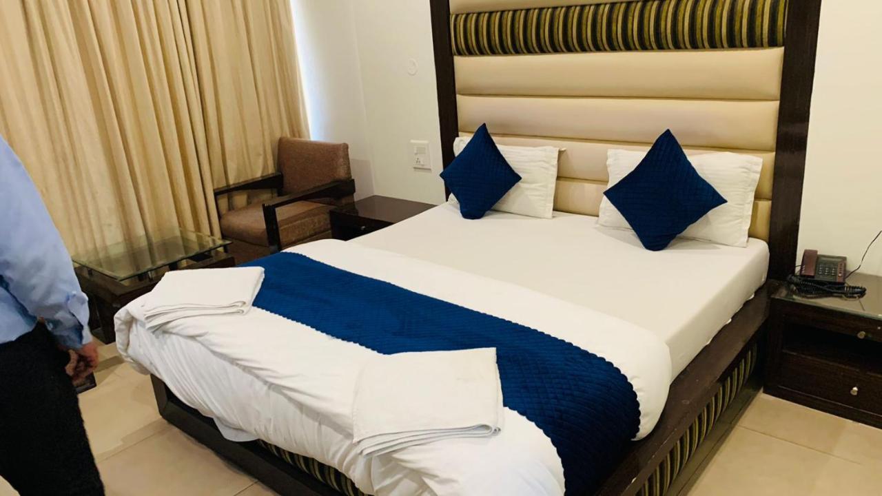 Hotel Landmark Chandīgarh المظهر الخارجي الصورة