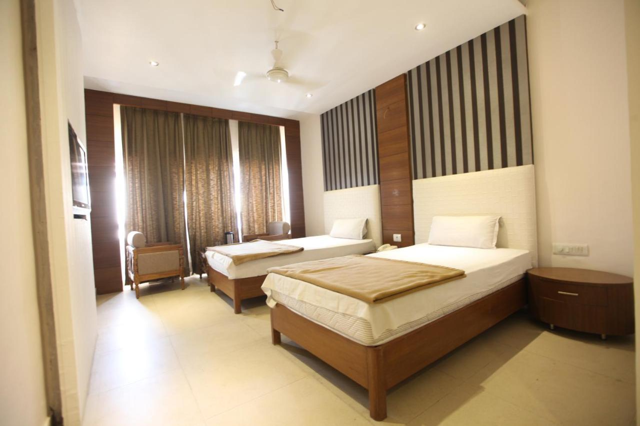 Hotel Landmark Chandīgarh المظهر الخارجي الصورة